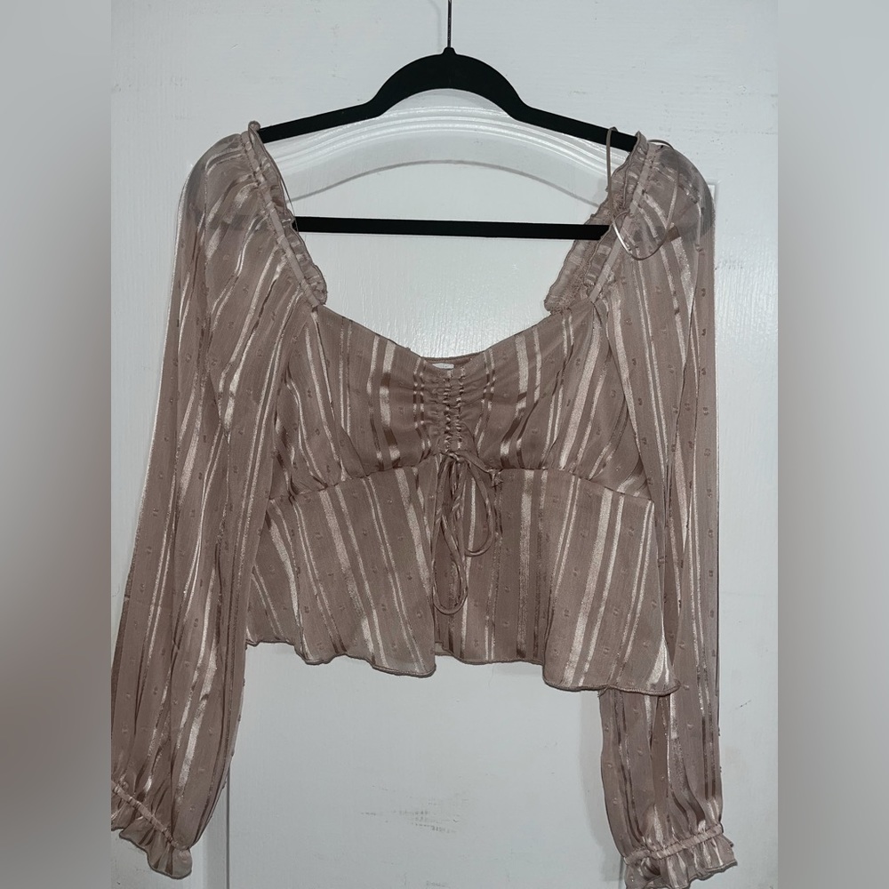 Kirious Long Sleeve Crop Top Pale Pink and Silver NWT — L